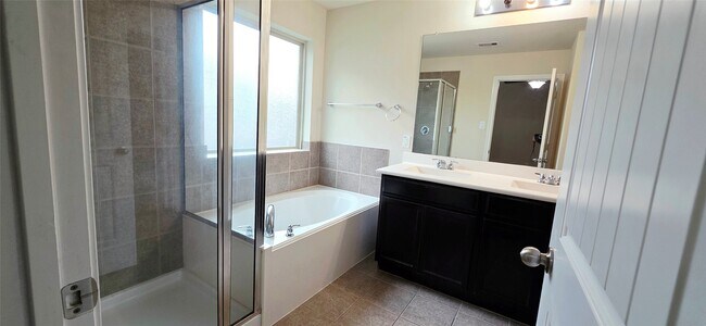 Building Photo - 2767 Morgensen Dr