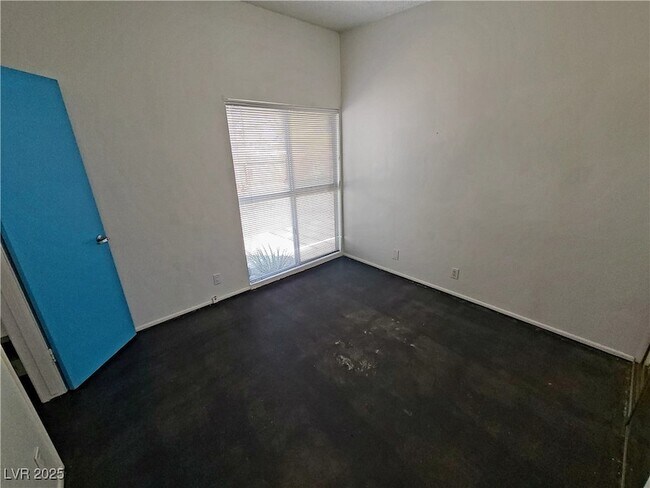 Building Photo - 3124 Burnham Ave