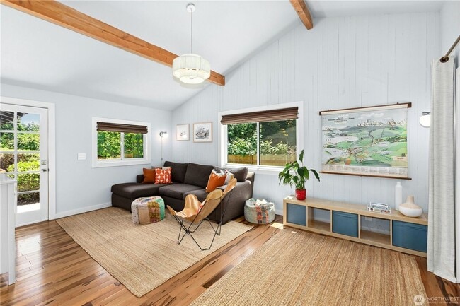 Building Photo - Bainbridge Island Home for Rent