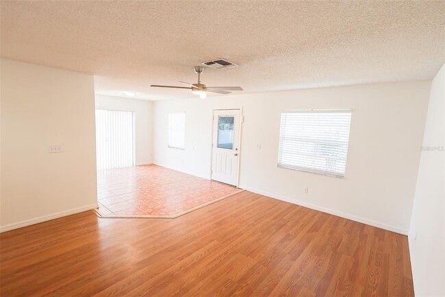 Building Photo - 918 Grape Ave