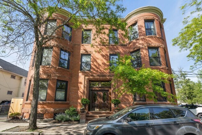 Building Photo - 91 Perkins St