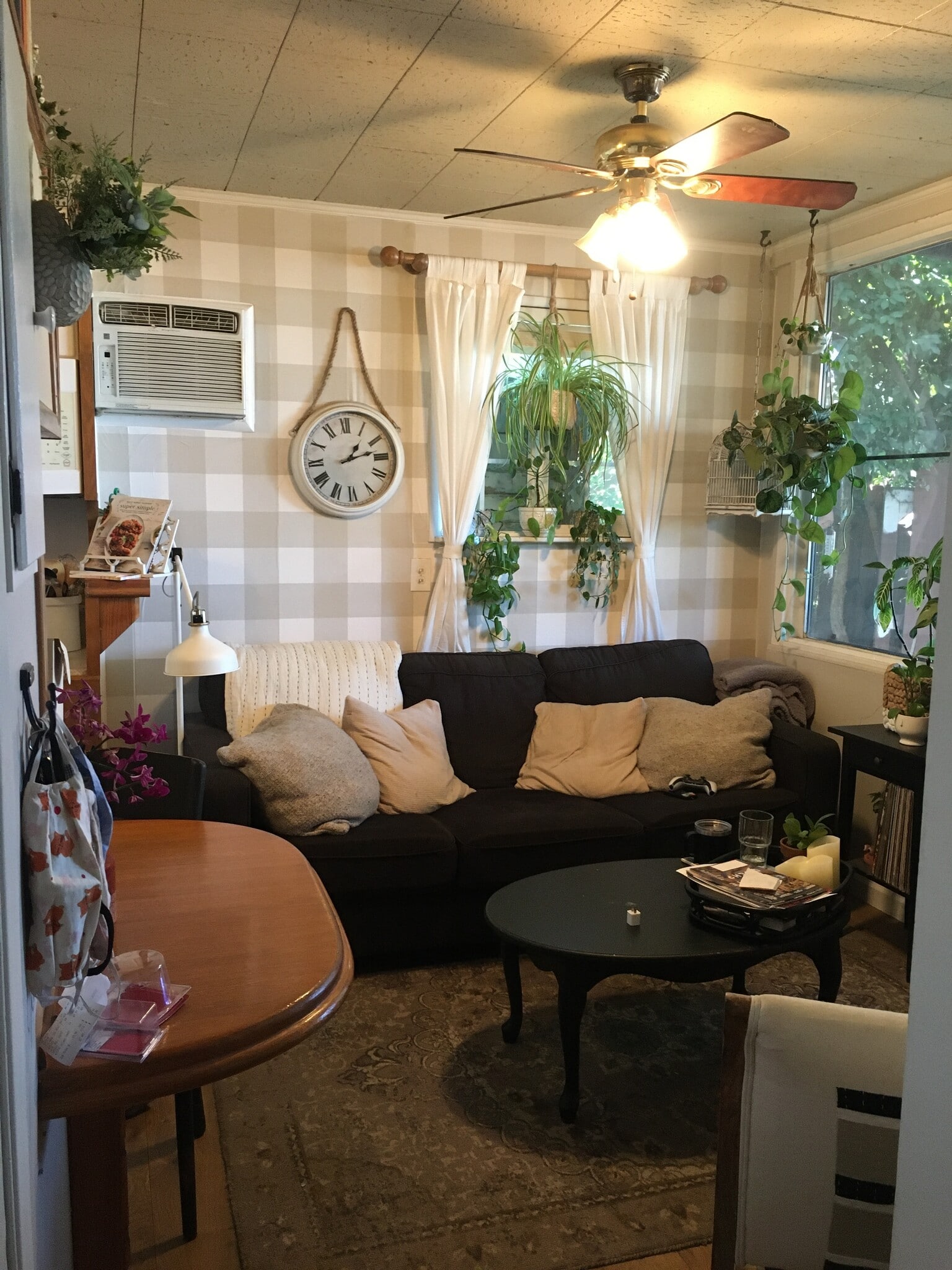 Building Photo - 3016 Court St