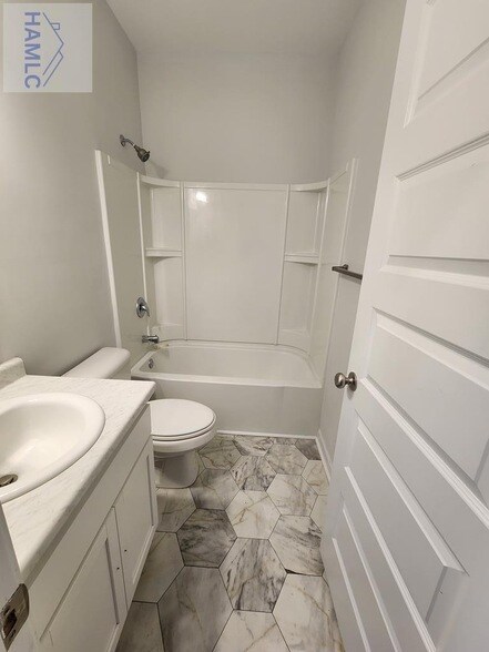 Building Photo - 2722 Arnall Dr