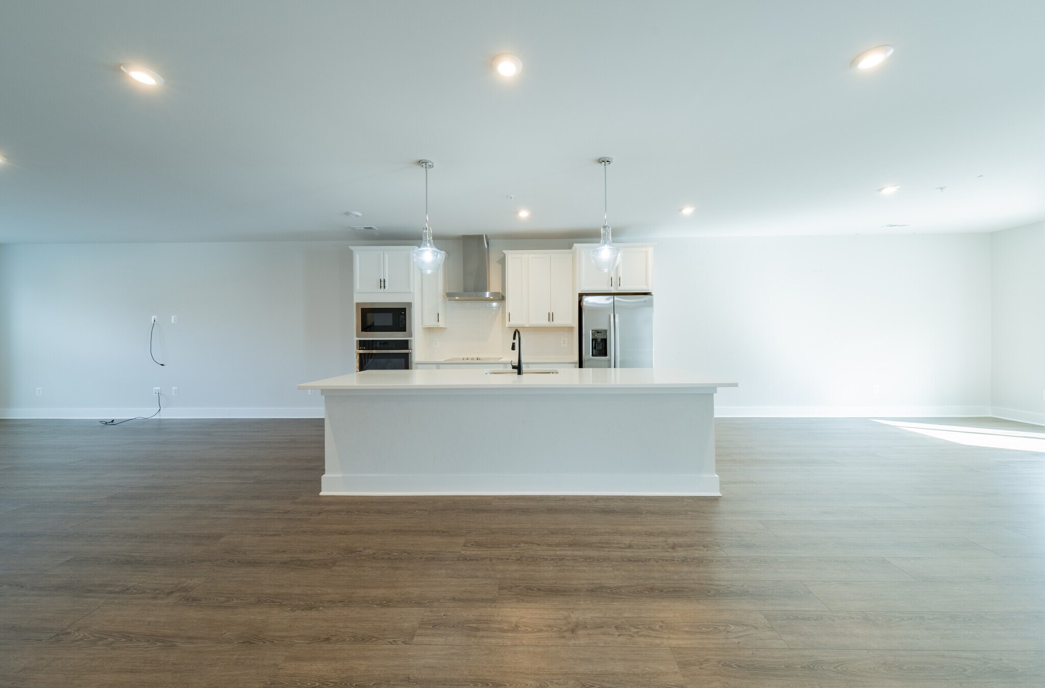 Building Photo - 2707 Acadia Dr