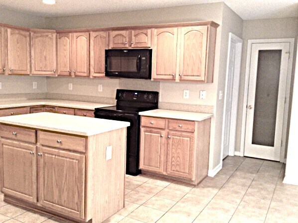 Building Photo - 2305 Apple Glen Ln
