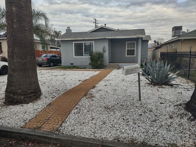 Primary Photo - 2925 Wall Ave