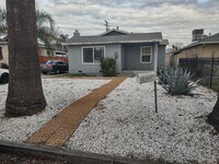 Building Photo - 2925 Wall Ave