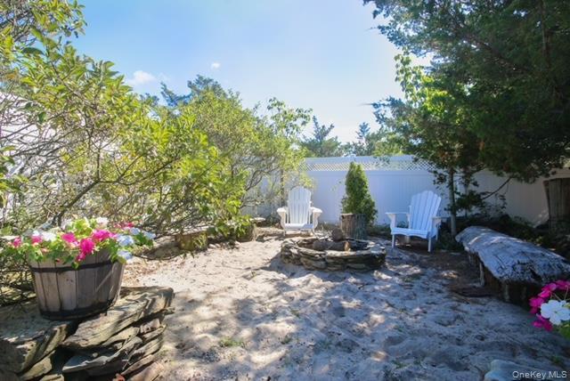 Building Photo - 270 N Sea Dr