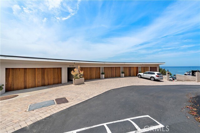 Building Photo - 31561 Table Rock Dr