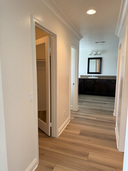 Building Photo - 30434 Mallorca Pl