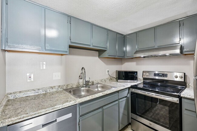 Building Photo - 4149 S Semoran Blvd