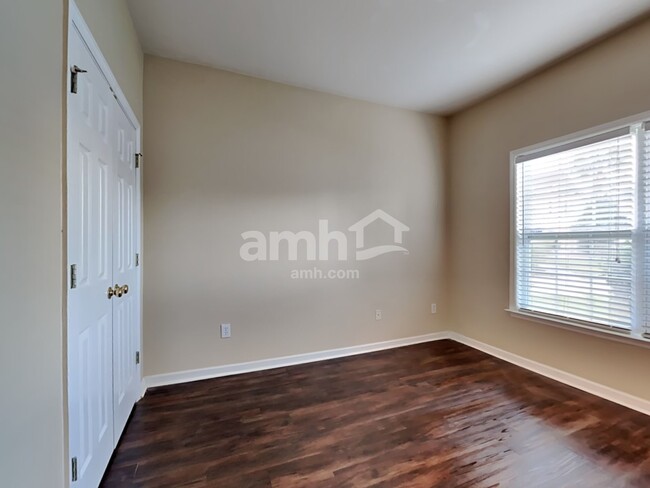 Building Photo - 106 Blue Beech Ct