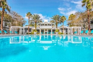 Building Photo - The Beach House