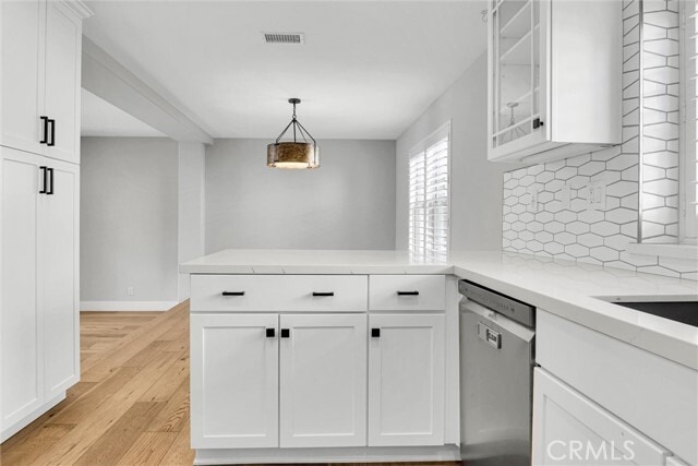 Building Photo - 759 Border Ave