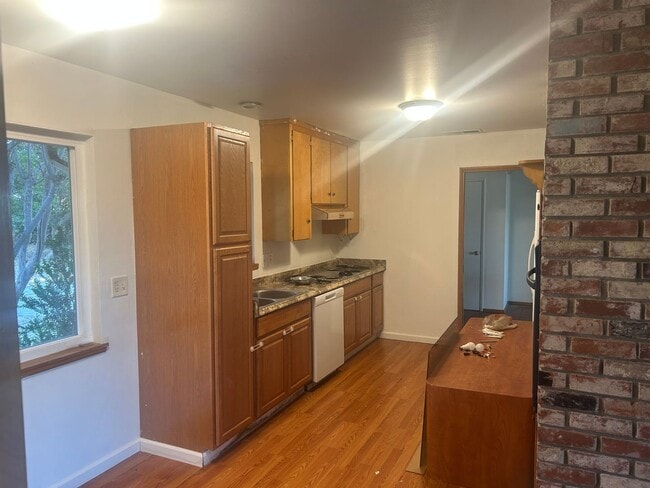 Primary Photo - Cozy 2 bed 2 bath home in Escalon