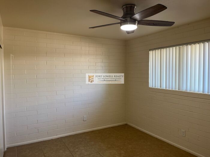 Building Photo - 4350 E Fairmount St