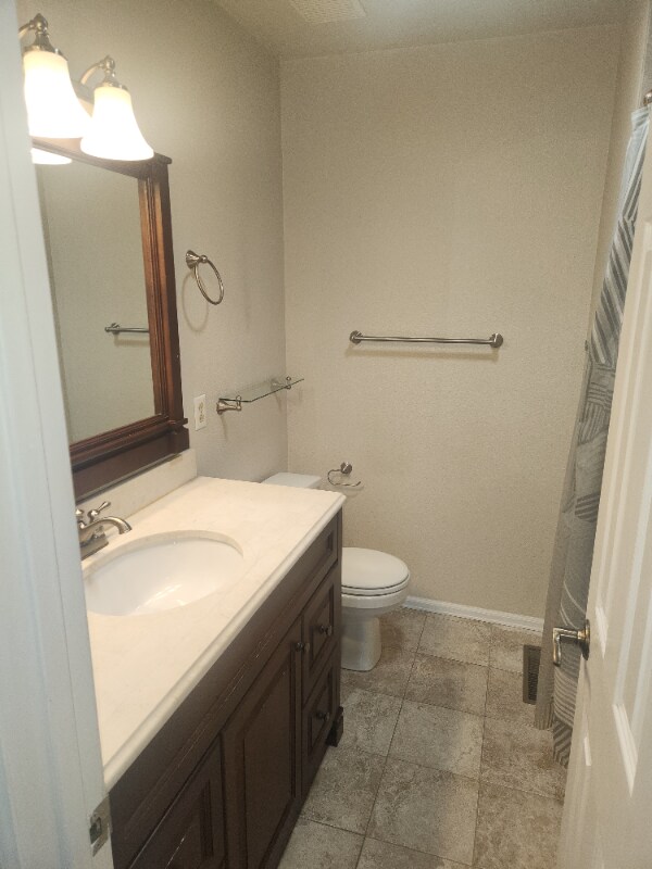 Building Photo - 5065 Filarees Cir
