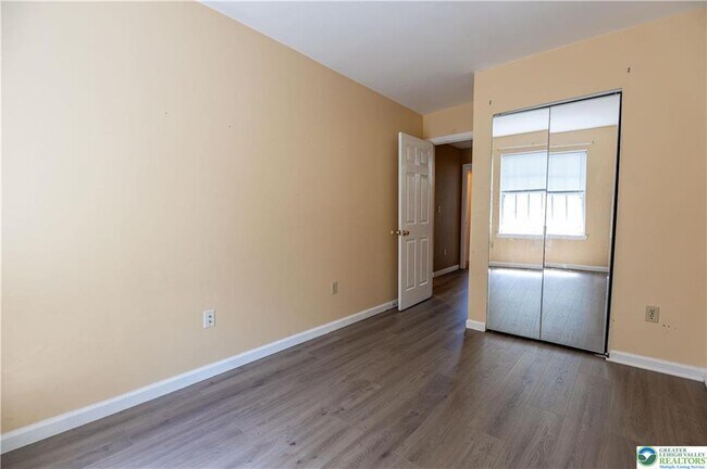 Building Photo - 109 Freedom Ct