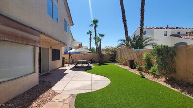 Building Photo - 1729 Mexican Poppy St
