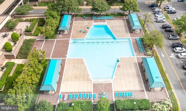 Building Photo - 5505 Seminary Rd