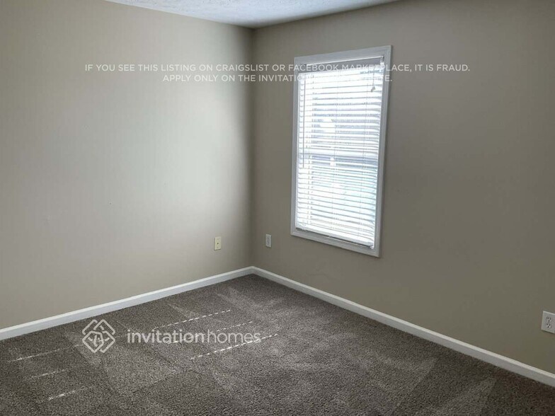 Building Photo - 7063 Skippingstone Way