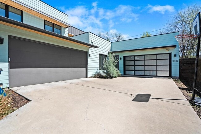 Building Photo - 7813 Mullen Dr