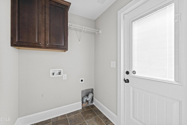 Building Photo - 209 S Walnut St