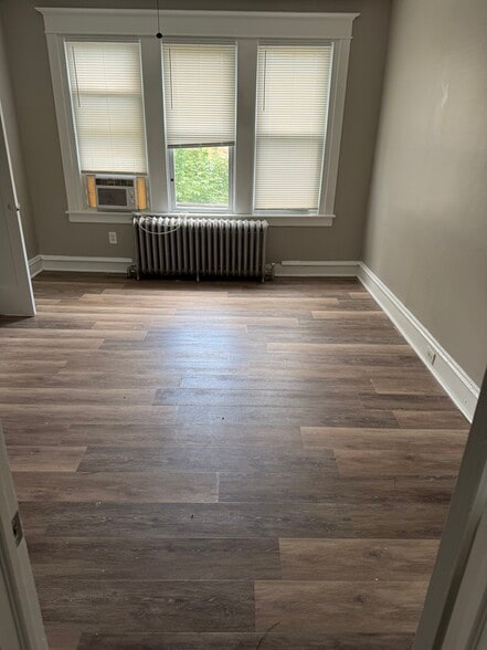 Building Photo - 5048 Gainor Rd