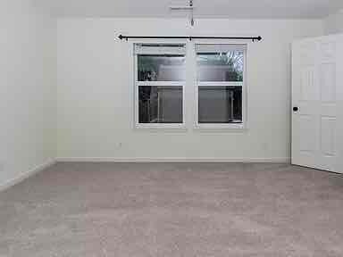 Building Photo - 2409 Fleming Dr