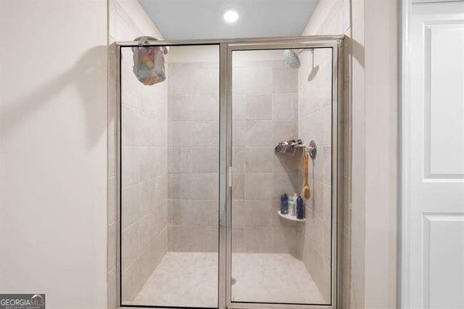 Building Photo - 1070 Sunny Lk Dr