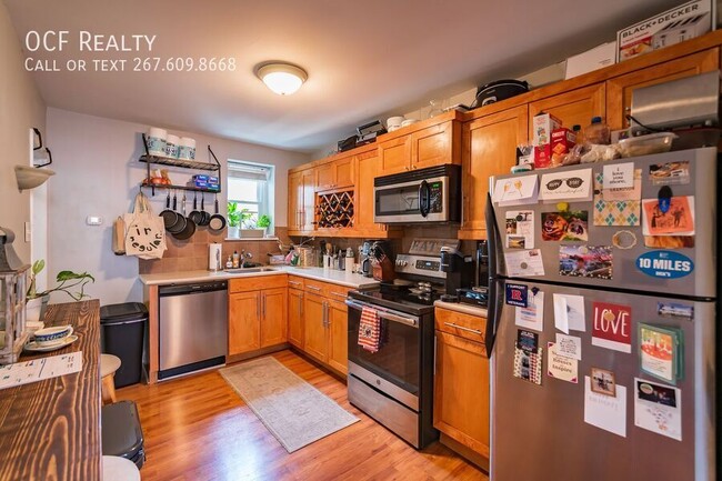 Building Photo - Two Bed Passyunk Square