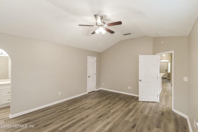Building Photo - 1148 Jones Creek Dr