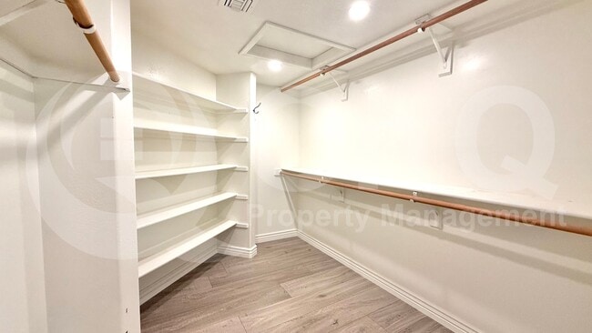 Building Photo - 2744 E Bighorn Ave