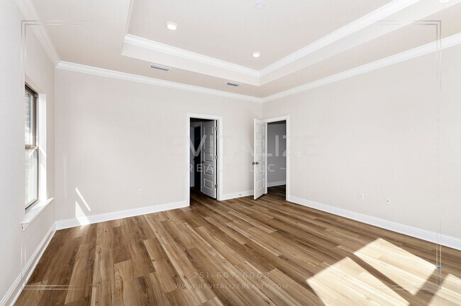 Building Photo - Brand-New 5BR Fairhope Home on Corner Lot with Garage