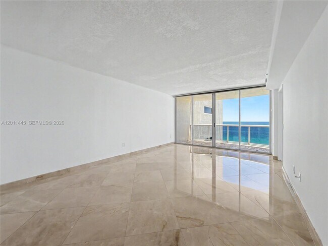 Building Photo - 17555 Collins Ave