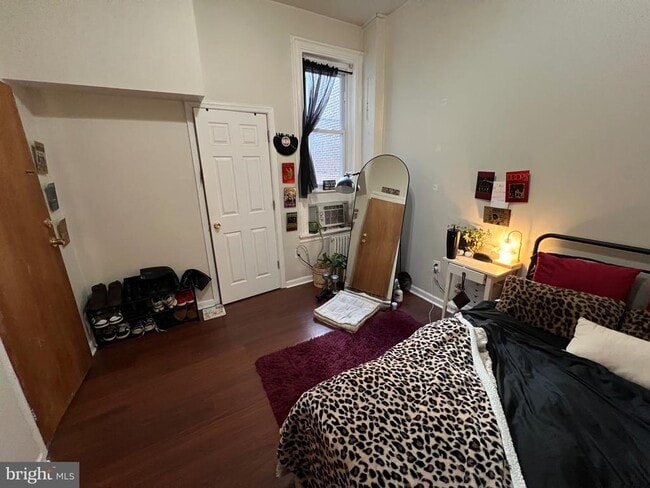 Building Photo - 1709 W Montgomery Ave