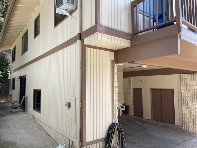 Building Photo - 98-515 Pono St