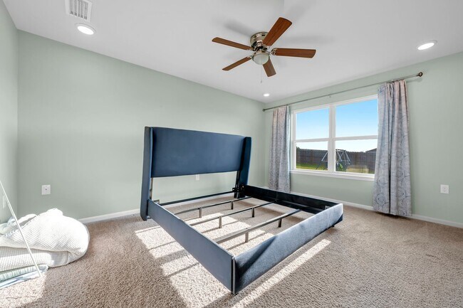 Building Photo - Charming 4BR / 2BA rental in desirable Daphne, AL — great neighborhood, move-in ready.