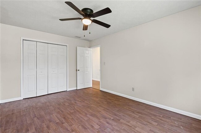 Building Photo - 2122 Fieldstone View Ct SE
