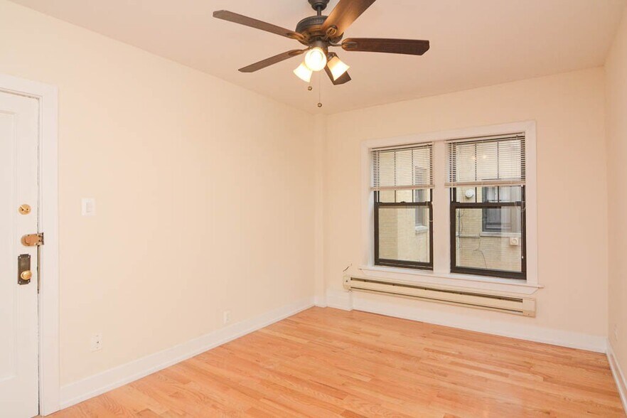 Building Photo - 2851 N Orchard St