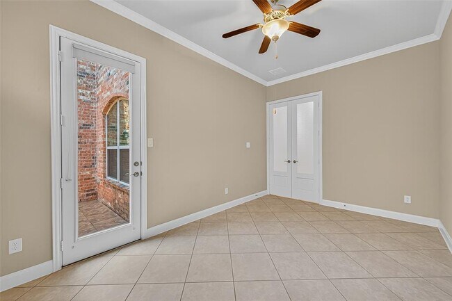Building Photo - 4435 Calvet Forest Dr