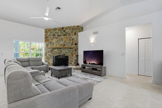 Building Photo - 2261 Krape Rd