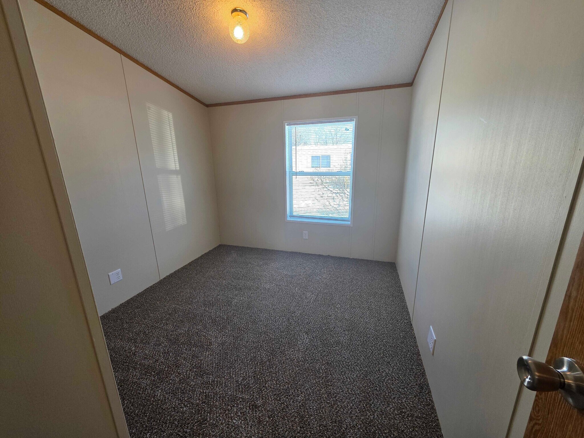 Building Photo - 4461 Beechwood St