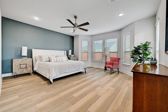 Building Photo - 8509 Silverthorne St