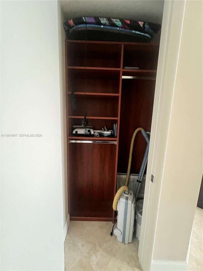 Building Photo - 2401 N Ocean Blvd