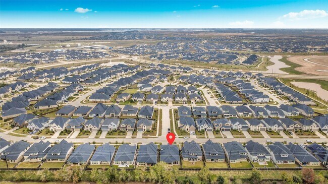 Building Photo - 5042 Albany Shores Ln