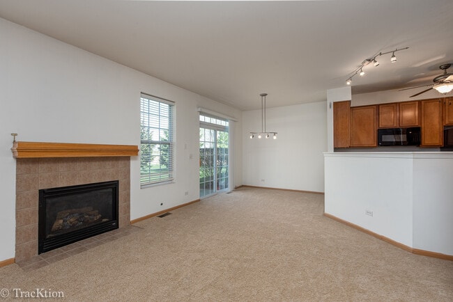 Building Photo - 104 Concord Dr S