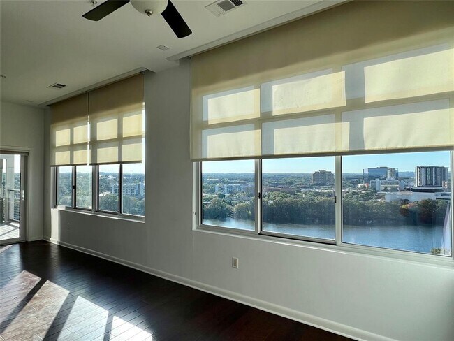 Building Photo - 54 Rainey St