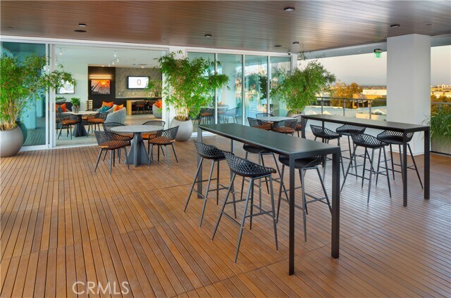 Building Photo - 6263 Topanga Canyon Blvd