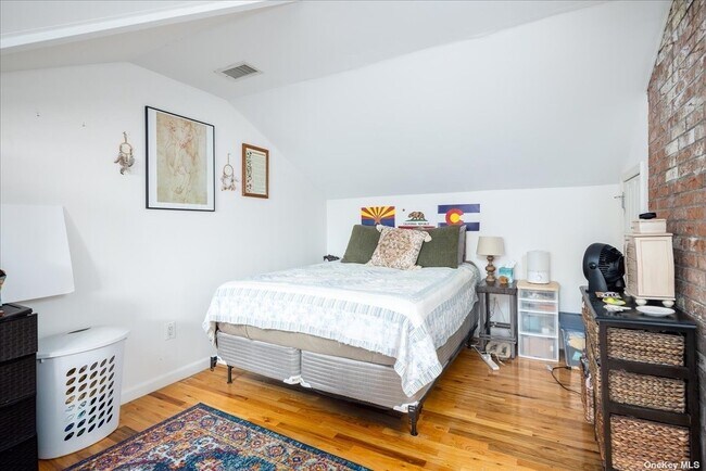 Building Photo - 130 Taft Ave